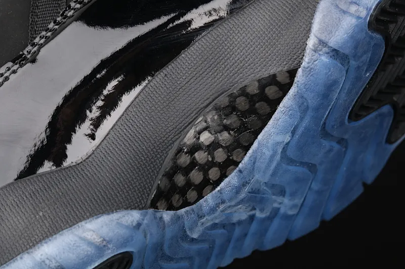 All categories Air Jordan Jordan series basketball shoes Air Jordan 11 X version Air Jordan 11 "Cap and Gown" AJ11 Joe 11 Black Gamma Black Warrior 378037-005